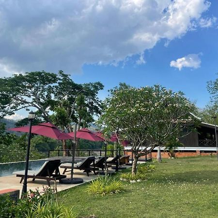 Nam Ou Riverside Resort Ban Vangle Экстерьер фото