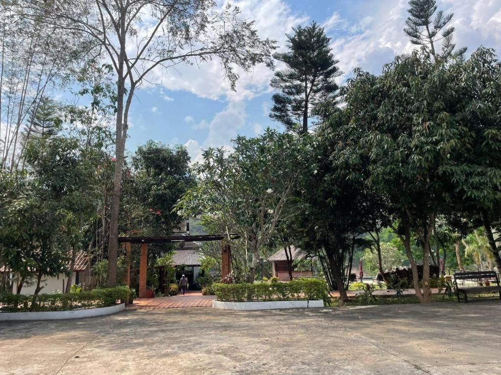 Nam Ou Riverside Resort Ban Vangle Экстерьер фото