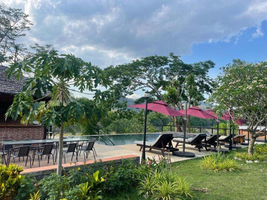 Nam Ou Riverside Resort Ban Vangle Экстерьер фото