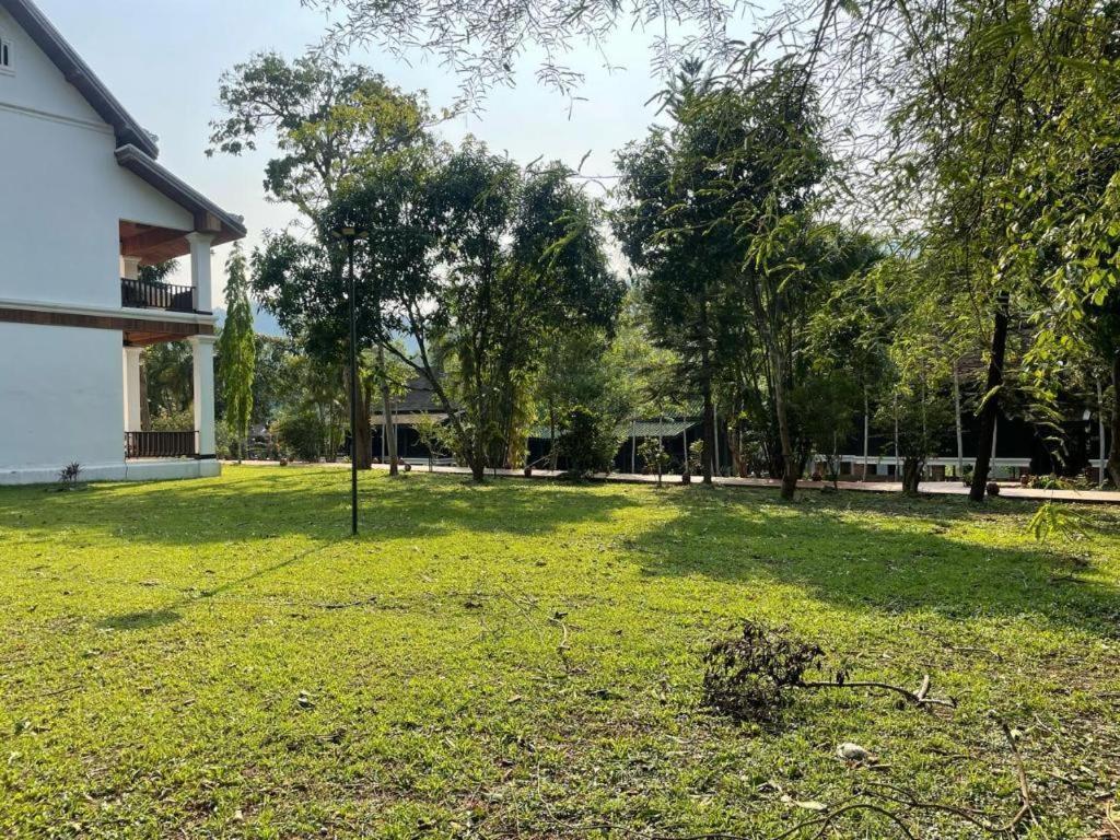 Nam Ou Riverside Resort Ban Vangle Экстерьер фото