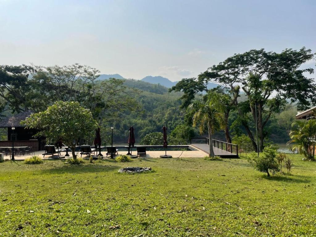 Nam Ou Riverside Resort Ban Vangle Экстерьер фото