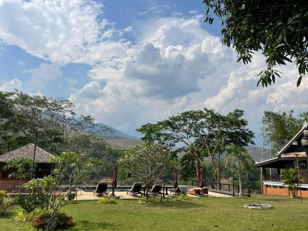 Nam Ou Riverside Resort Ban Vangle Экстерьер фото