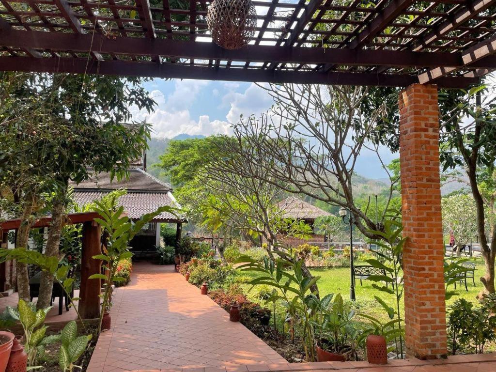 Nam Ou Riverside Resort Ban Vangle Экстерьер фото